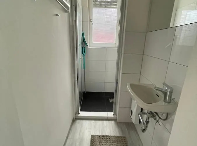 Lejlighed Gemuetliches Im Eg Mit Eigenem Zugang In Guter Wohnlage *